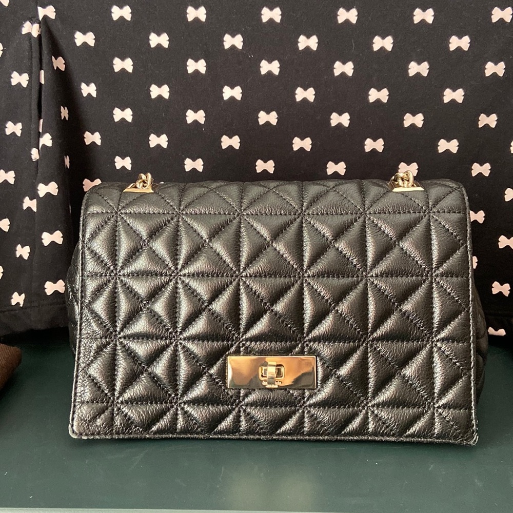 Kate Spade - quilted shoulder bag in black